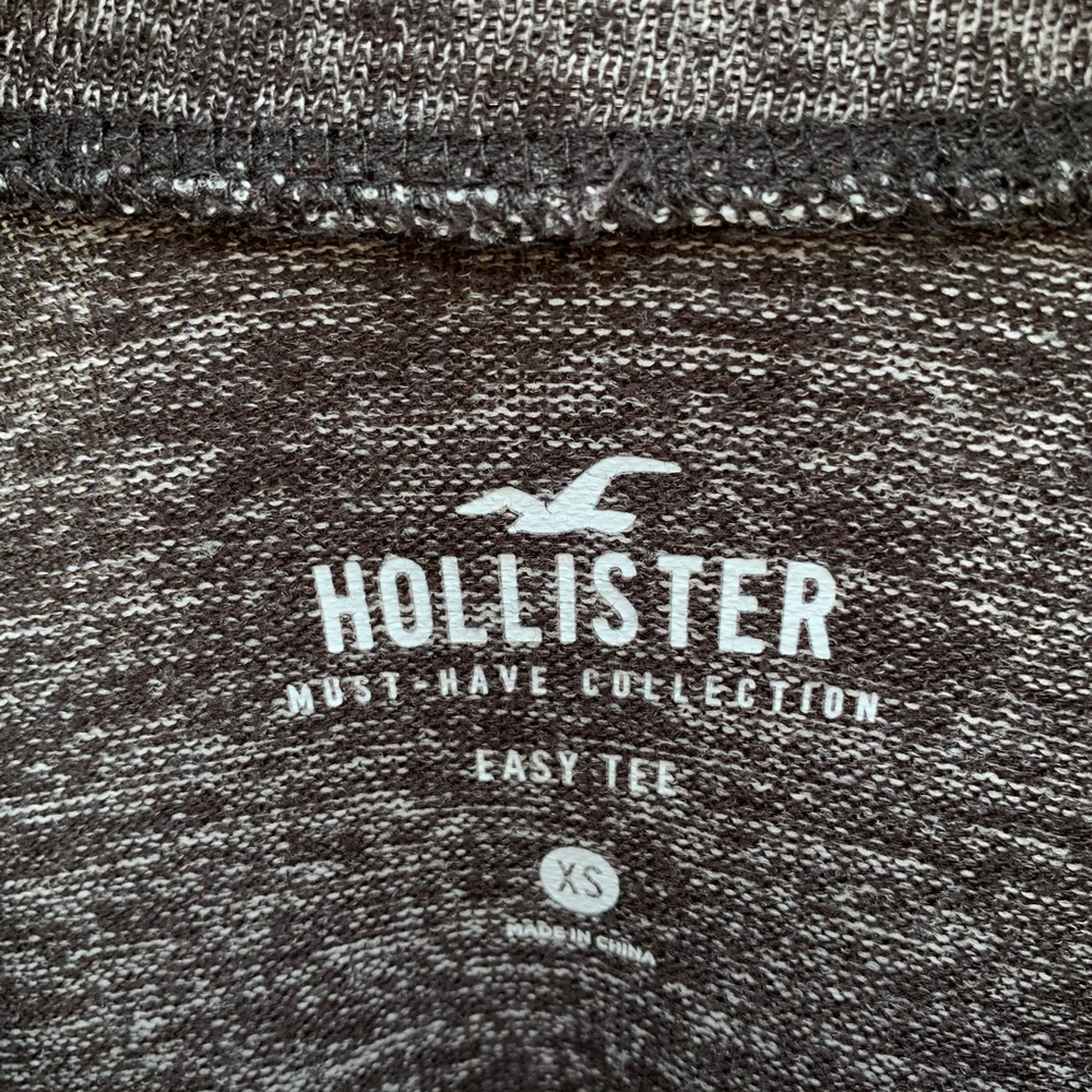 Hollister cropped long sleeve easy tee size XS - Picture 3 of 6
